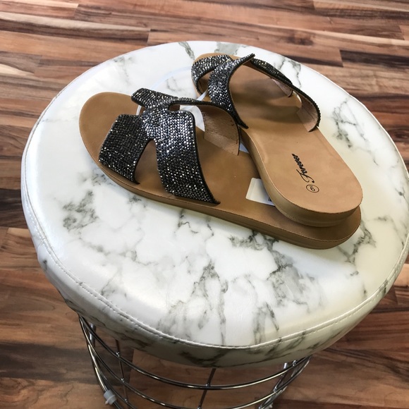 ‼️ Black Diamond H Inspired Fashion Sandals - Picture 4 of 7